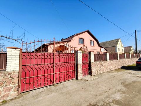 будинок за адресою Центральна, 5