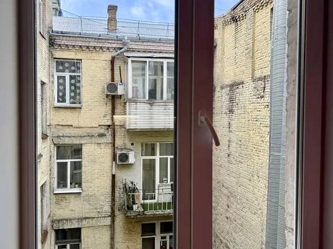 квартира за адресою Київ, Басейна вул., 3