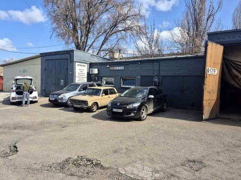 комерційна за адресою Свободи просп., 44а