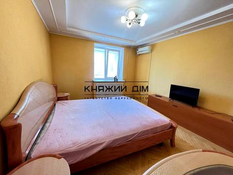 квартира по адресу Жилянская ул., 72