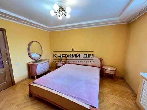 квартира по адресу Жилянская ул., 72