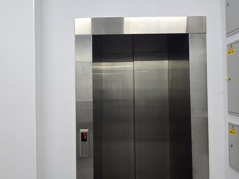 комерційна за адресою Сім'ї Прахових вул. (Гайдара), 54