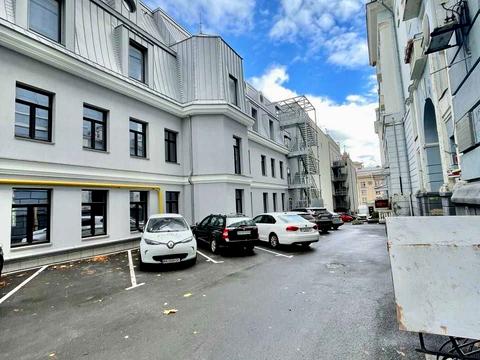 квартира за адресою Богдана Хмельницького вул., 9-Б