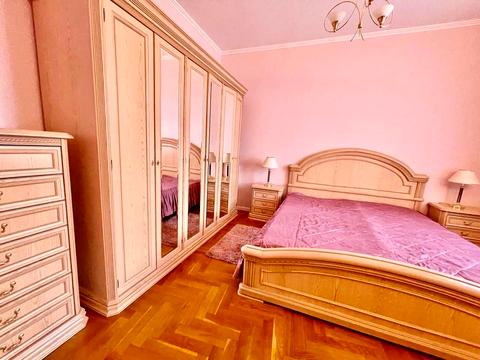 квартира за адресою Богдана Хмельницького вул., 9-Б