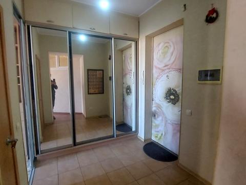 квартира за адресою Тополина вул., 18