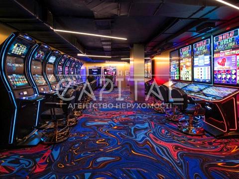 комерційна за адресою Ярослава Мудрого вул., 1