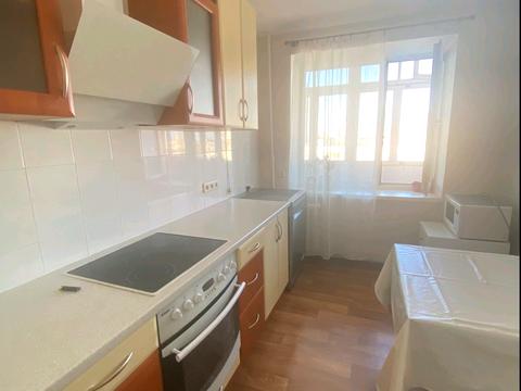 квартира за адресою Академіка Корольова вул., 46