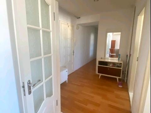 квартира за адресою Академіка Корольова вул., 46