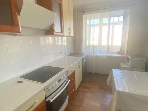 квартира за адресою Академіка Корольова вул., 46