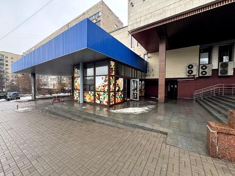 комерційна за адресою Тараса Шевченка бульв., 38