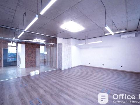 комерційна за адресою Жилянська вул., 68