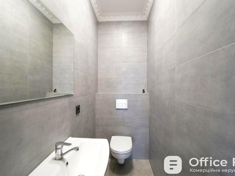 комерційна за адресою Жилянська вул., 68