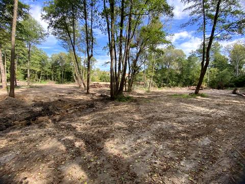 участок по адресу 