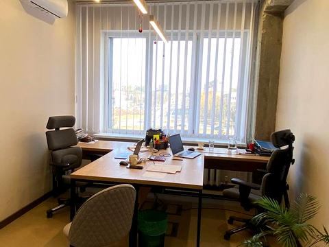 комерційна за адресою Зелена вул., 238