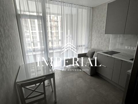 квартира по адресу Олександра Олеся ул., 4