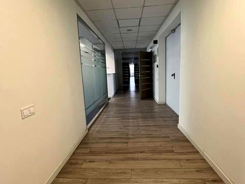 комерційна за адресою Верхній Вал вул., 51