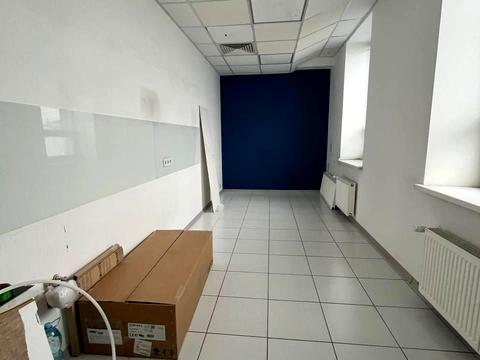 комерційна за адресою Верхній Вал вул., 51