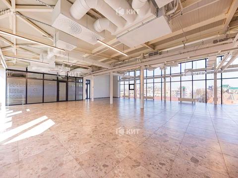 комерційна за адресою Манізера вул. (Красіна), 8