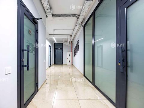 комерційна за адресою Манізера вул. (Красіна), 8