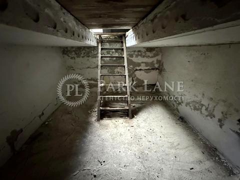 паркомісце за адресою Жилянська вул., 55