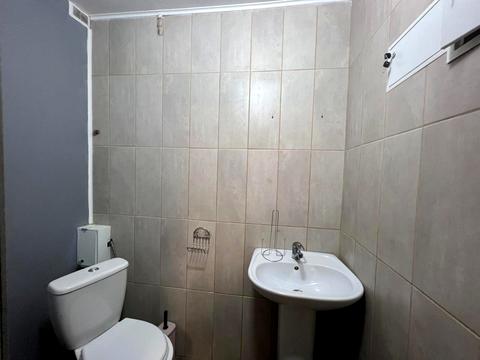 комерційна за адресою Київська вул., 65