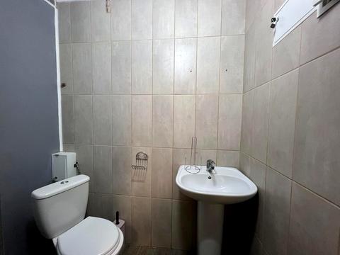 комерційна за адресою Київська вул., 65