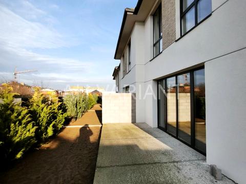 дом по адресу Дулова вул.