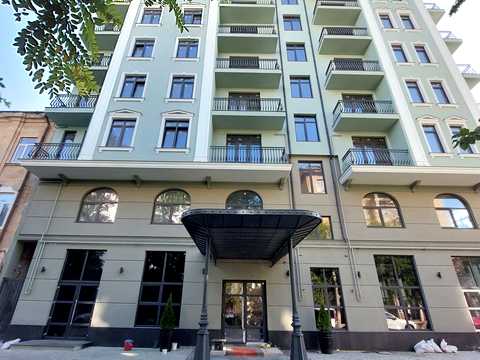 комерційна за адресою Успенський пров., 11