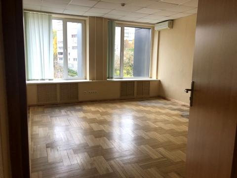 комерційна за адресою Болсуновська вул. (Сергія Струтинського), 8