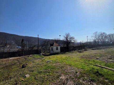 комерційна за адресою Олександра Духновича вул. (Пушкіна), 198