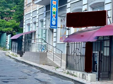 комерційна за адресою Словацького вул., 3