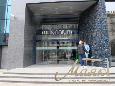 комерційна за адресою Володимирська вул., 12