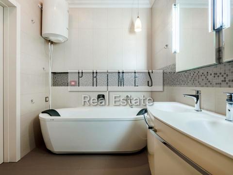 квартира за адресою Андрія Верхогляда вул. (Михайла Драгомирова), 14