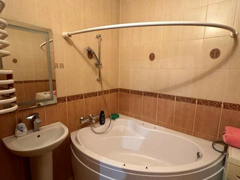 квартира за адресою Тролейбусна вул., 24