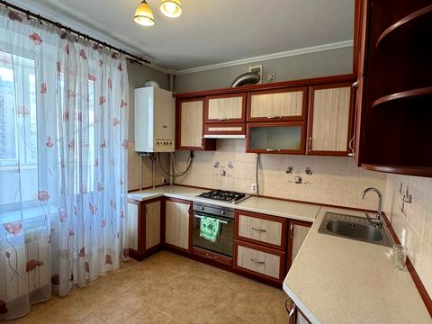 квартира за адресою Тролейбусна вул., 24