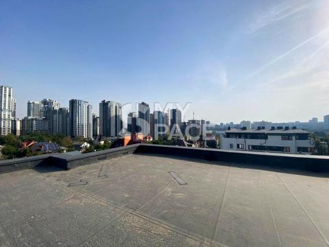 комерційна за адресою Яготинська вул., 4