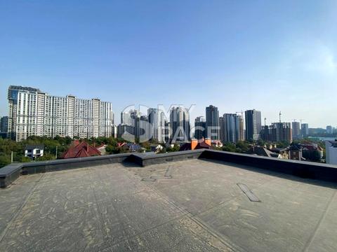 комерційна за адресою Яготинська вул., 4