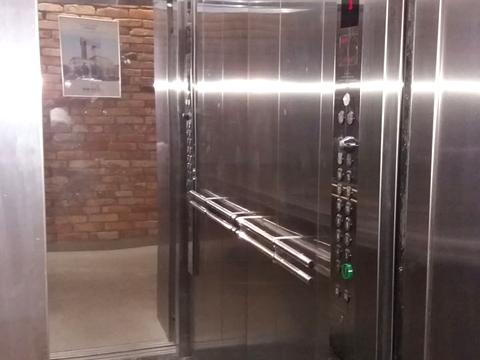 квартира по адресу Дмитрия Яворницкого просп. (Карла Маркса), 72-Б