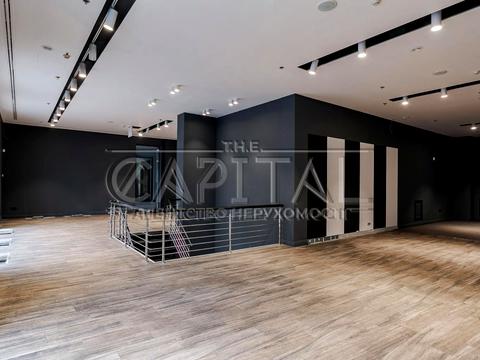 комерційна за адресою Володимирська вул., 41