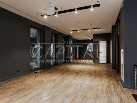 комерційна за адресою Володимирська вул., 41