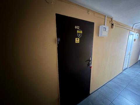 комерційна за адресою Леоніда Жаботинського вул. (Правди), 53