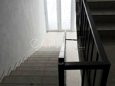 комерційна за адресою Озерна вул., 3