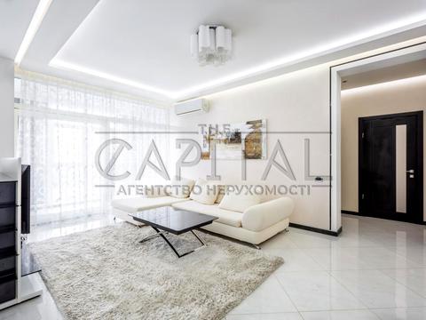 квартира по адресу Андрея Верхогляда ул. (Михайла Драгомирова), 9