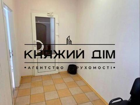 комерційна за адресою Миколи Голего вул. (Лебедєва-Кумача), 5