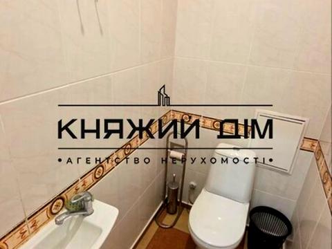 комерційна за адресою Миколи Голего вул. (Лебедєва-Кумача), 5