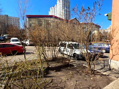 комерційна за адресою Миколи Голего вул. (Лебедєва-Кумача), 5