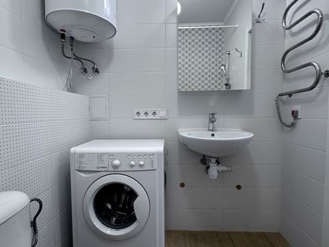 квартира по адресу Ревуцкого ул., 9