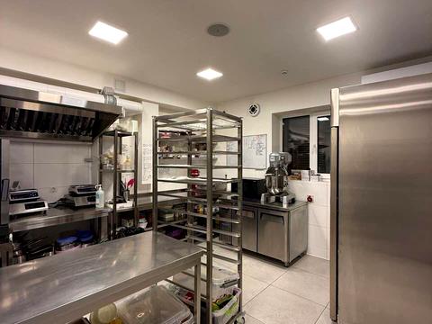 коммерческая по адресу Матейко ул., 21