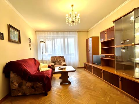 квартира за адресою Київ, Новонаводницька вул. (Лаврська), 4б