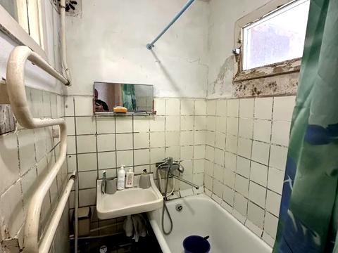 квартира за адресою Червоний камінь вул., 4